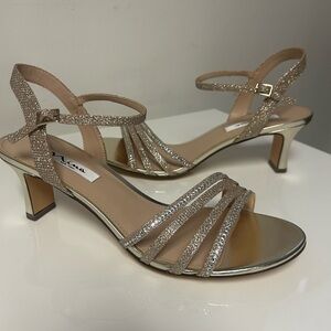 Nina Nelena Soft Platino Rhinestone Heels Size 11 Strappy Dress Sandals NEW